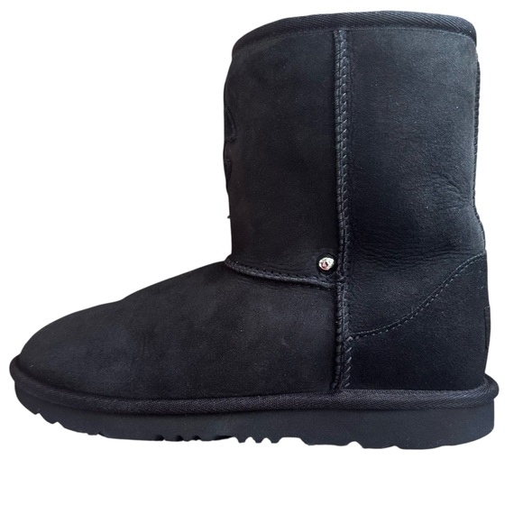 New Ugg Classic Short II Black Boots US 4 Big Kids 4 - 10 years Unisex Custom - Picture 11 of 16